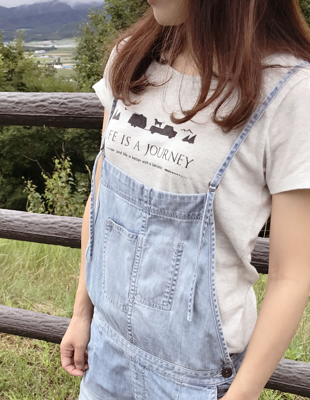 LIFE IS A JOURNEY Tシャツ